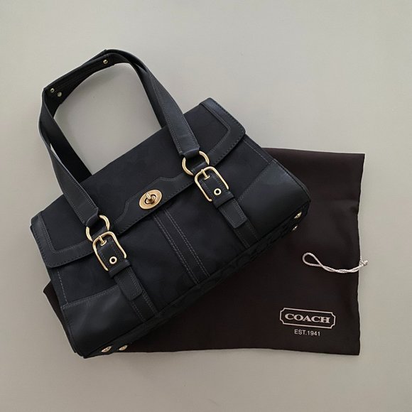 Coach Hampton Shoulder Bag - Picture 2 of 10